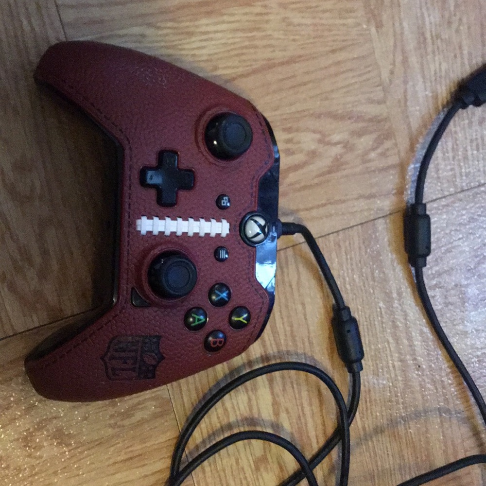 XBOX ONE WIRED CONTROLLER